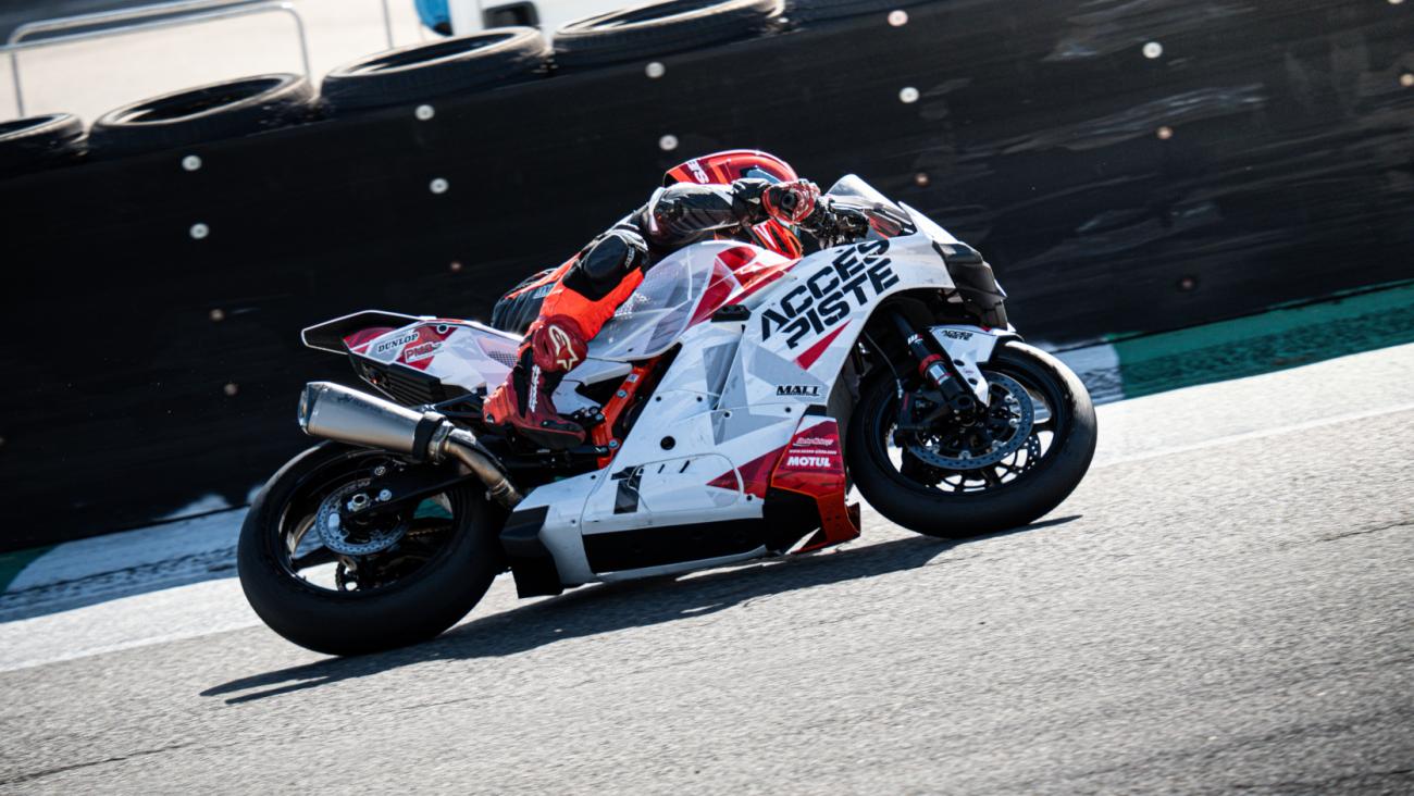 Location d'une KTM RC 990 R Track avec Accès Piste Moto