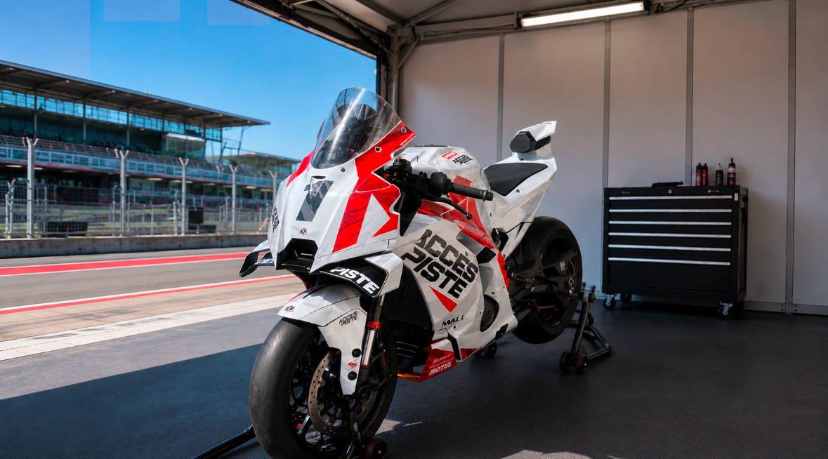 Louez une KTM RC 990R Track avec Accès Piste Moto